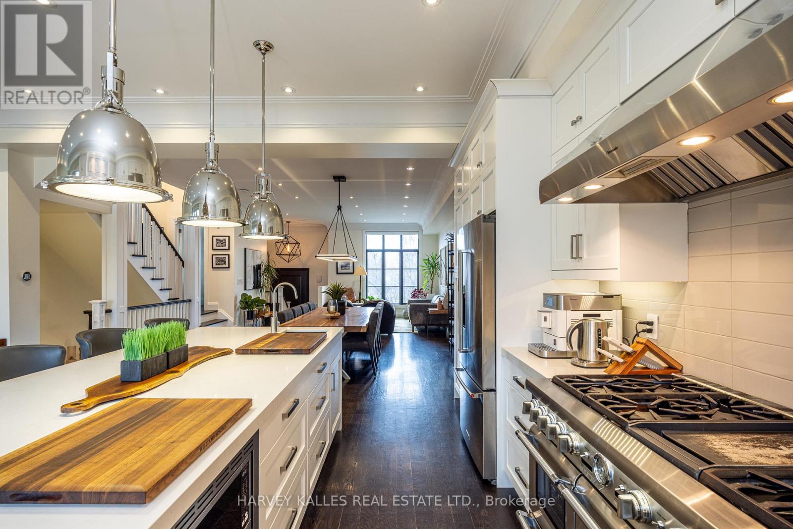 488 Arlington Avenue, Toronto (Humewood-Cedarvale), Ontario  M6C 3A2 - Photo 14 - C12995338