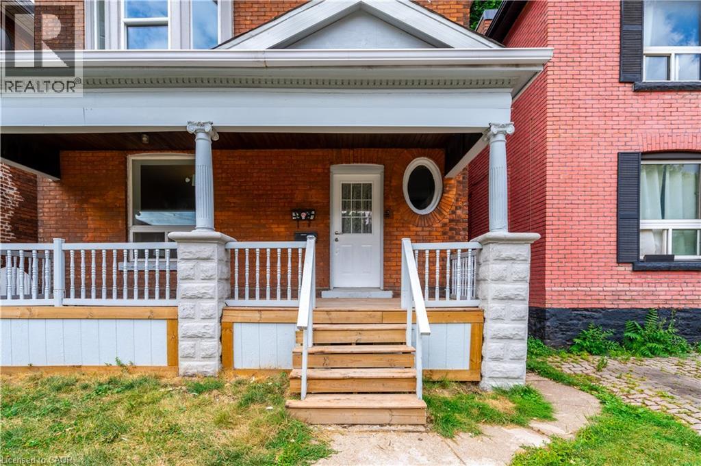 16 Sherman Avenue S Unit# Main, Hamilton, Ontario  L8M 2P4 - Photo 3 - 40819011