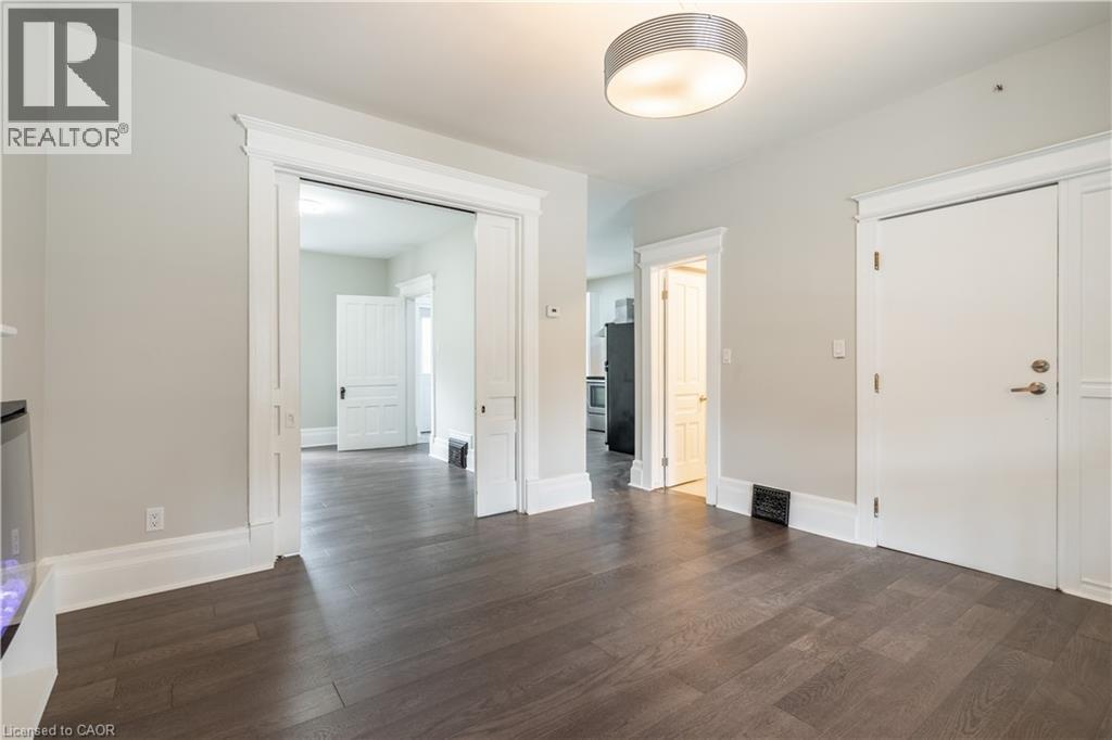 16 Sherman Avenue S Unit# Main, Hamilton, Ontario  L8M 2P4 - Photo 7 - 40819011