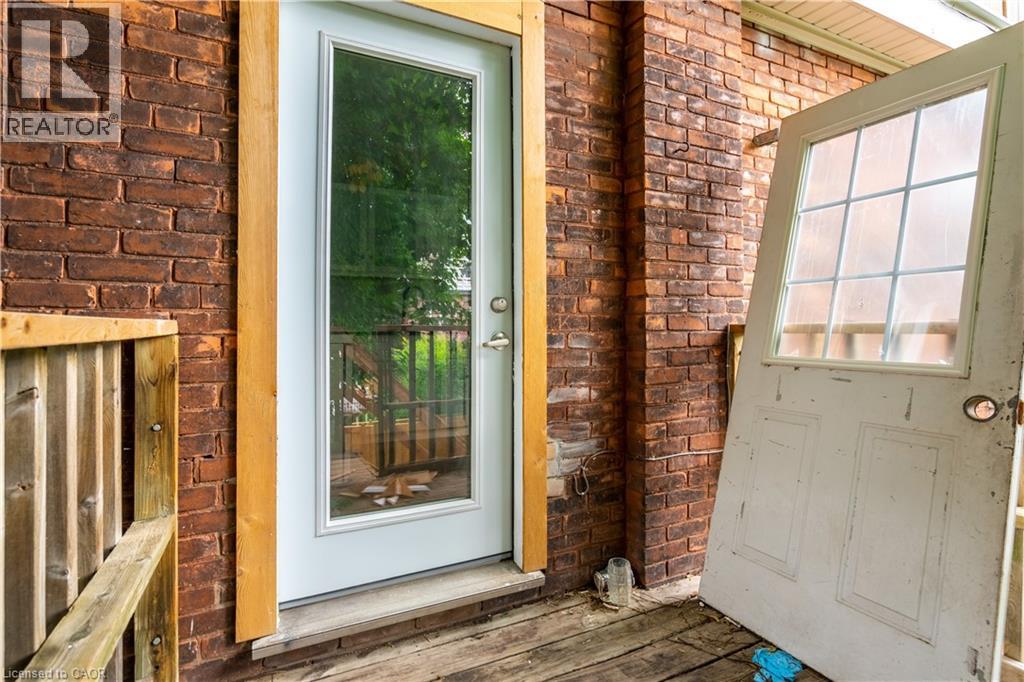 16 Sherman Avenue S Unit# Main, Hamilton, Ontario  L8M 2P4 - Photo 24 - 40819011