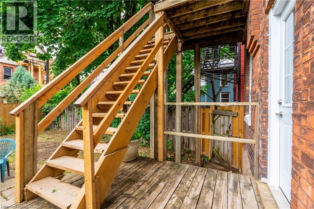 16 Sherman Avenue S Unit# Main, Hamilton, Ontario  L8M 2P4 - Photo 17 - 40819011