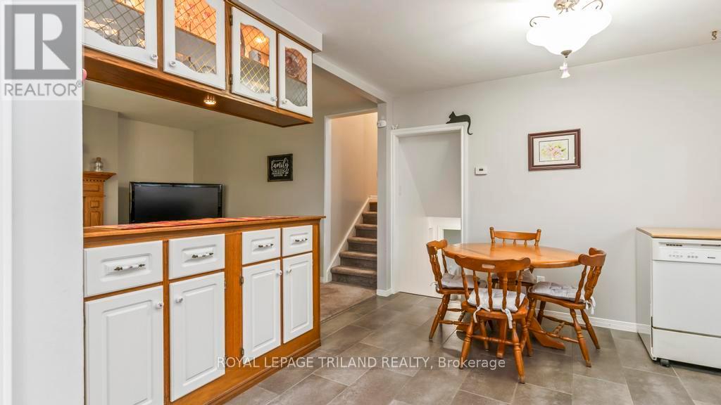 66 Garland Crescent, London East, Ontario  N5V 1N5 - Photo 13 - X12996060