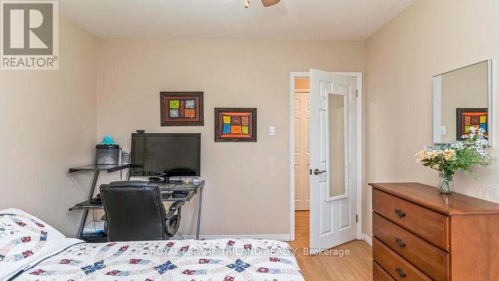 66 Garland Crescent, London East, Ontario  N5V 1N5 - Photo 19 - X12996060