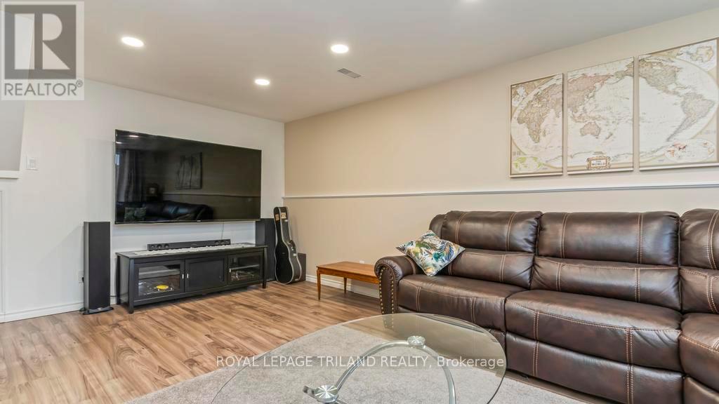 66 Garland Crescent, London East, Ontario  N5V 1N5 - Photo 25 - X12996060