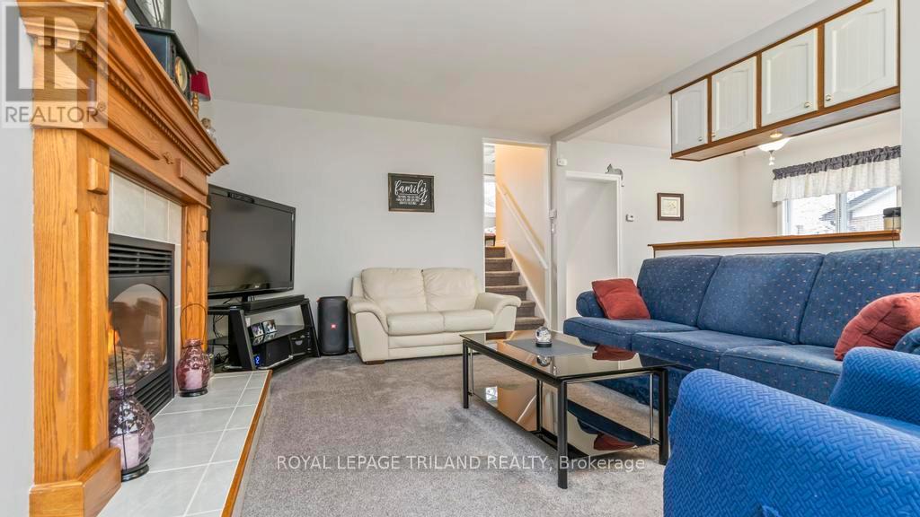 66 Garland Crescent, London East, Ontario  N5V 1N5 - Photo 6 - X12996060