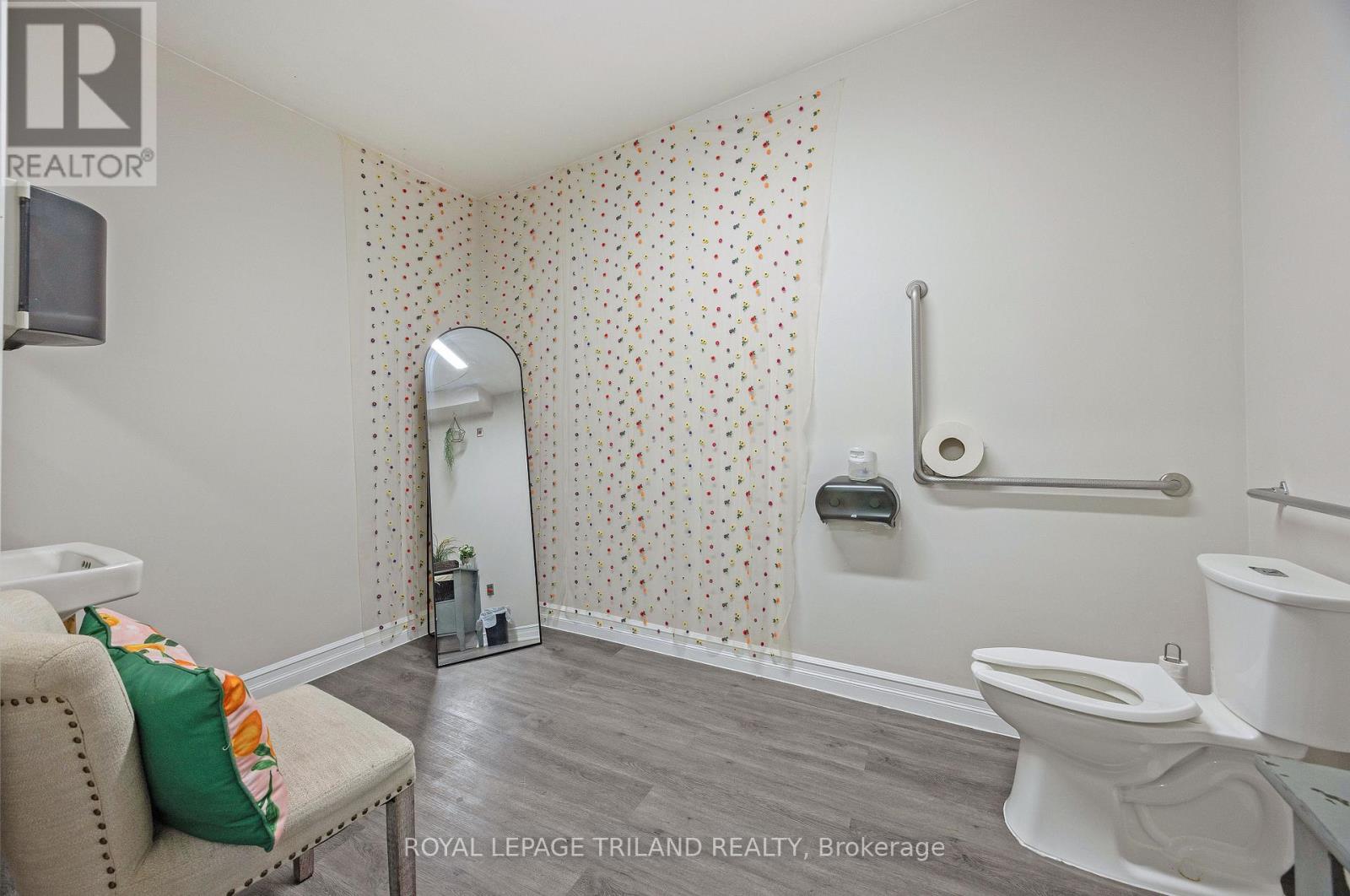 575 Talbot Street, St. Thomas, Ontario  N5P 1C5 - Photo 22 - X12996116