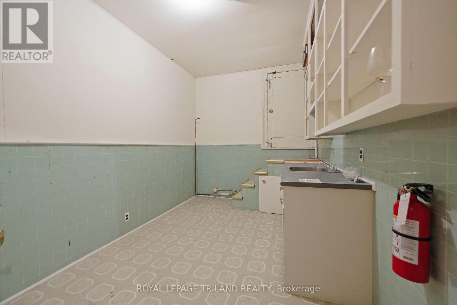 575 Talbot Street, St. Thomas, Ontario  N5P 1C5 - Photo 27 - X12996116