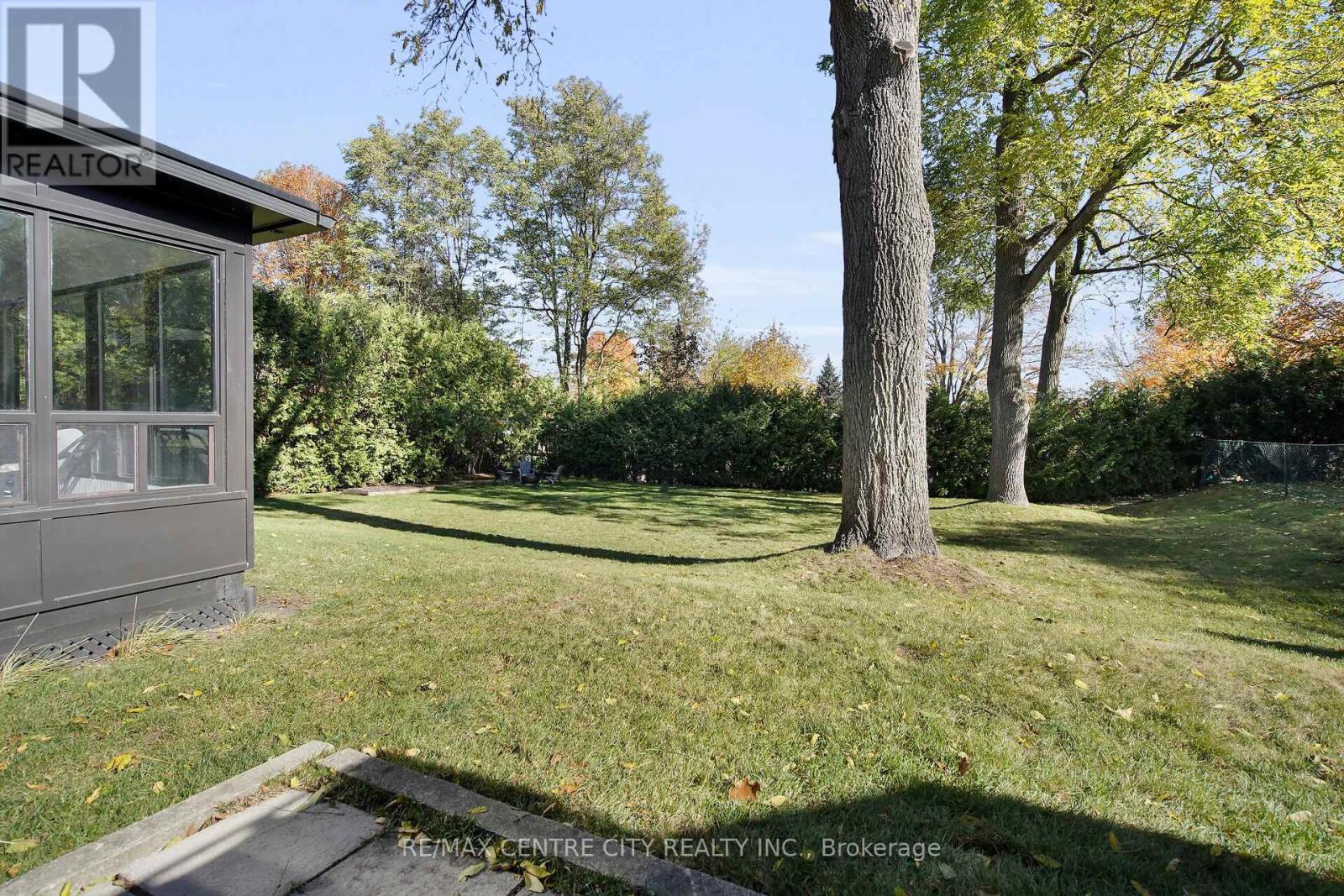 519 East Mile Road, London North, Ontario  N6H 3K7 - Photo 35 - X12996156