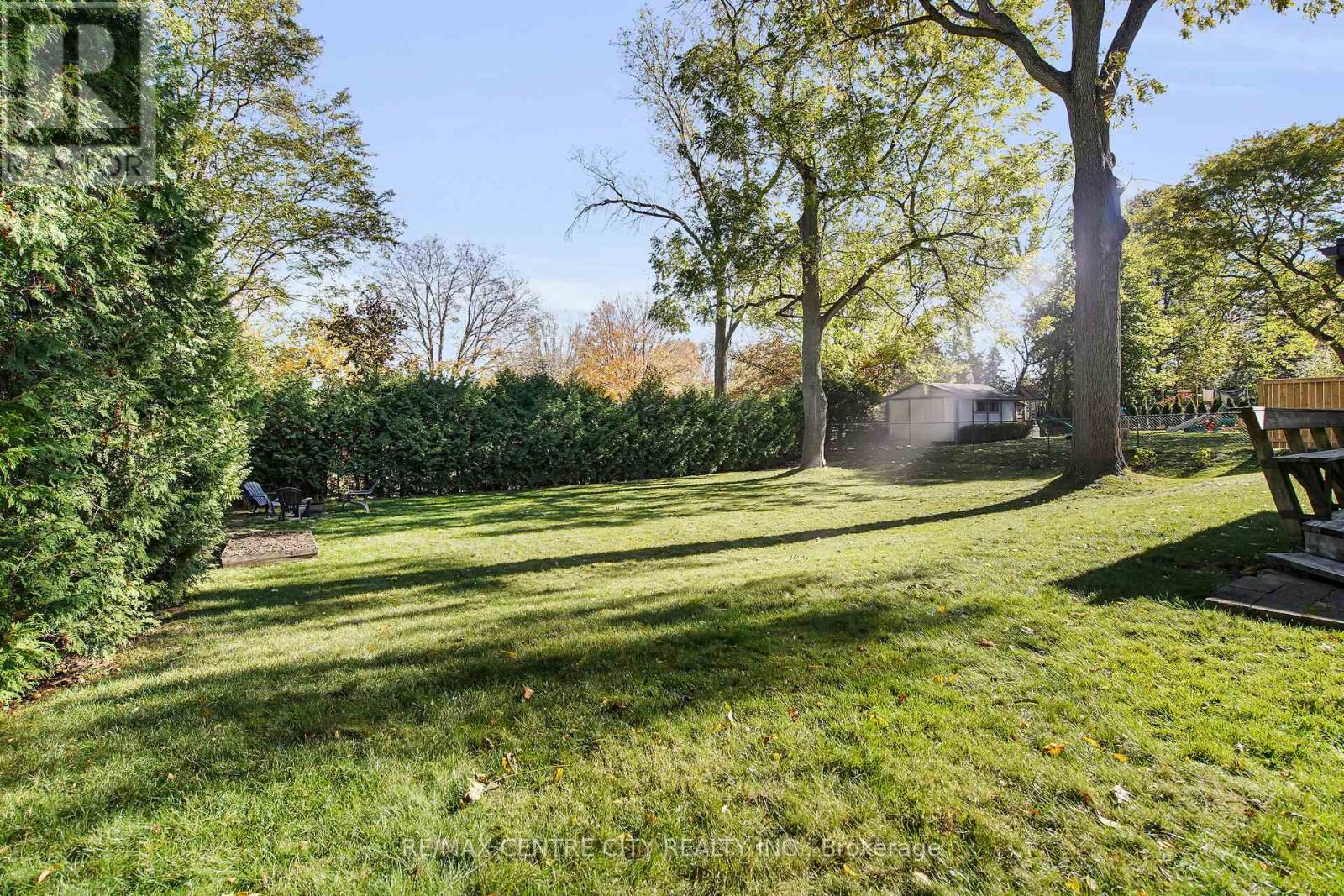 519 East Mile Road, London North, Ontario  N6H 3K7 - Photo 39 - X12996156