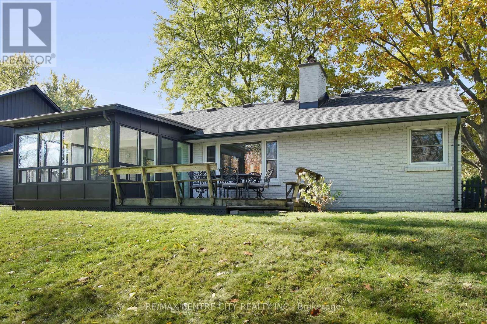 519 East Mile Road, London North, Ontario  N6H 3K7 - Photo 42 - X12996156