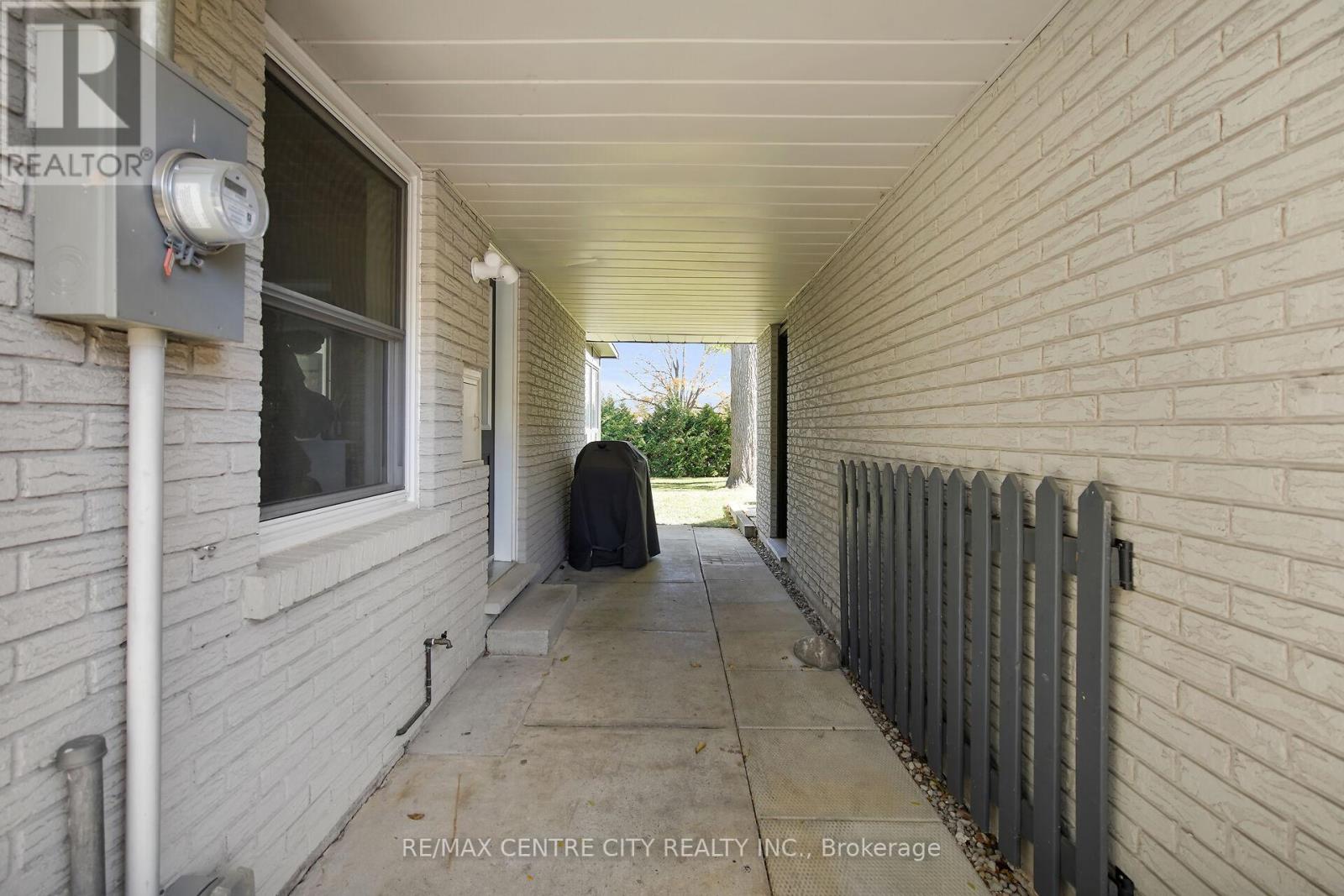 519 East Mile Road, London North, Ontario  N6H 3K7 - Photo 7 - X12996156