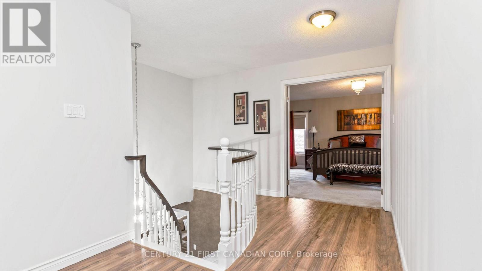 135 Ambleside Drive, London North, Ontario  N6G 4P8 - Photo 18 - X12996298