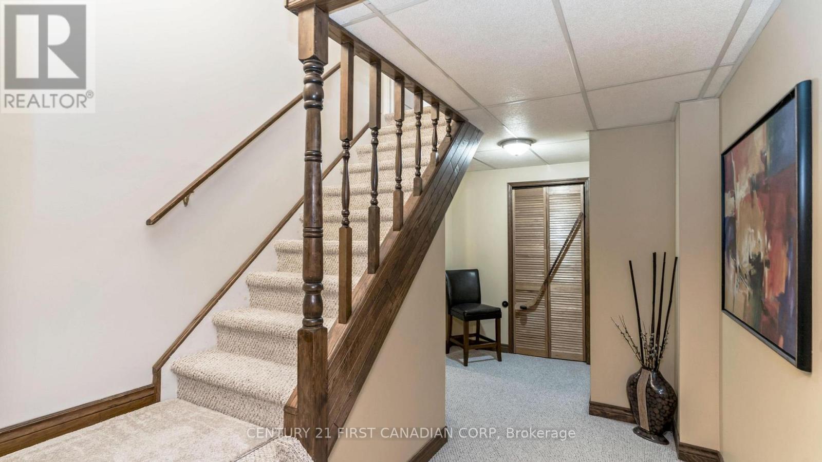135 Ambleside Drive, London North, Ontario  N6G 4P8 - Photo 32 - X12996298
