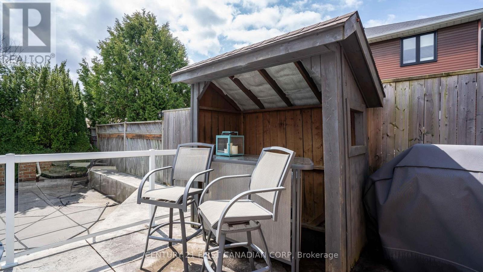 135 Ambleside Drive, London North, Ontario  N6G 4P8 - Photo 42 - X12996298