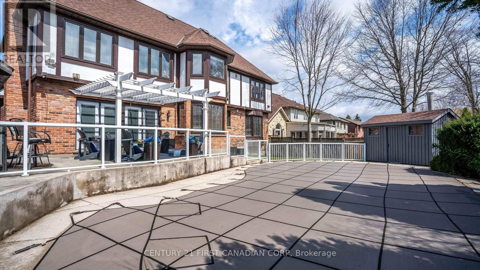 135 Ambleside Drive, London North, Ontario  N6G 4P8 - Photo 44 - X12996298