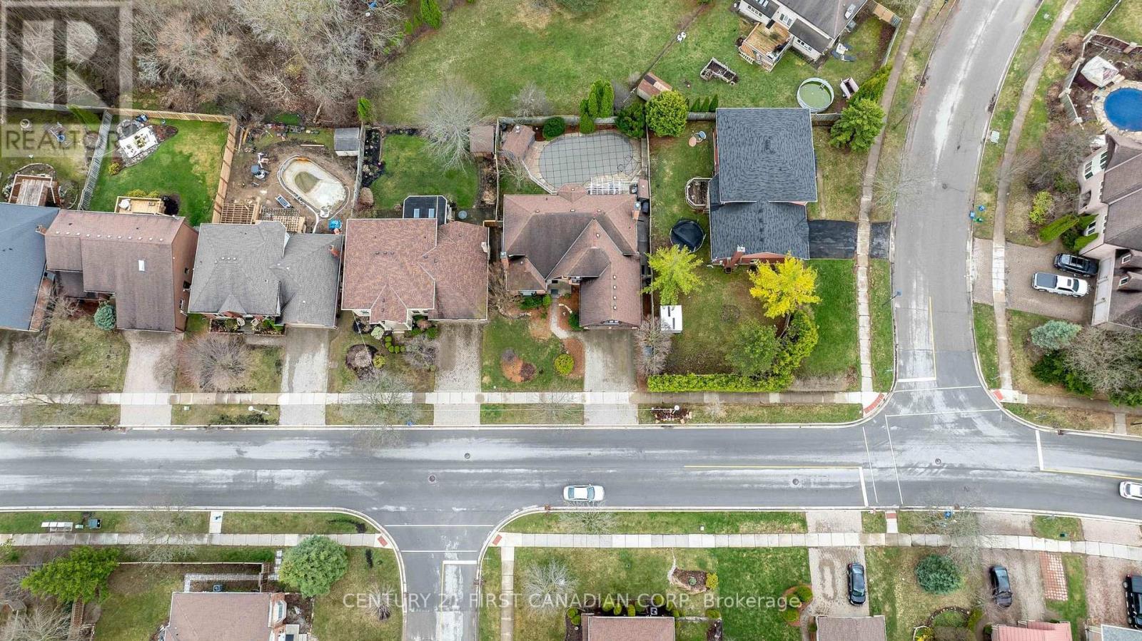 135 Ambleside Drive, London North, Ontario  N6G 4P8 - Photo 45 - X12996298