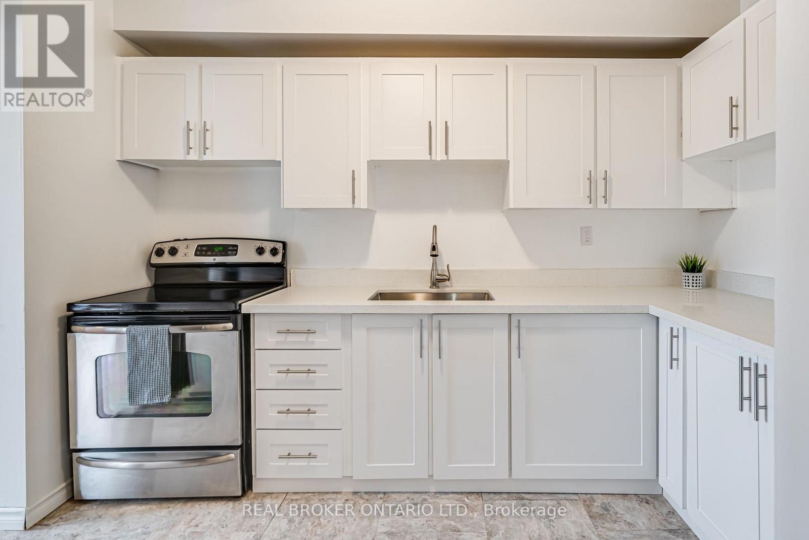 304 - 9 Princess Street, Orangeville, Ontario  L9W 1W1 - Photo 6 - W12995786