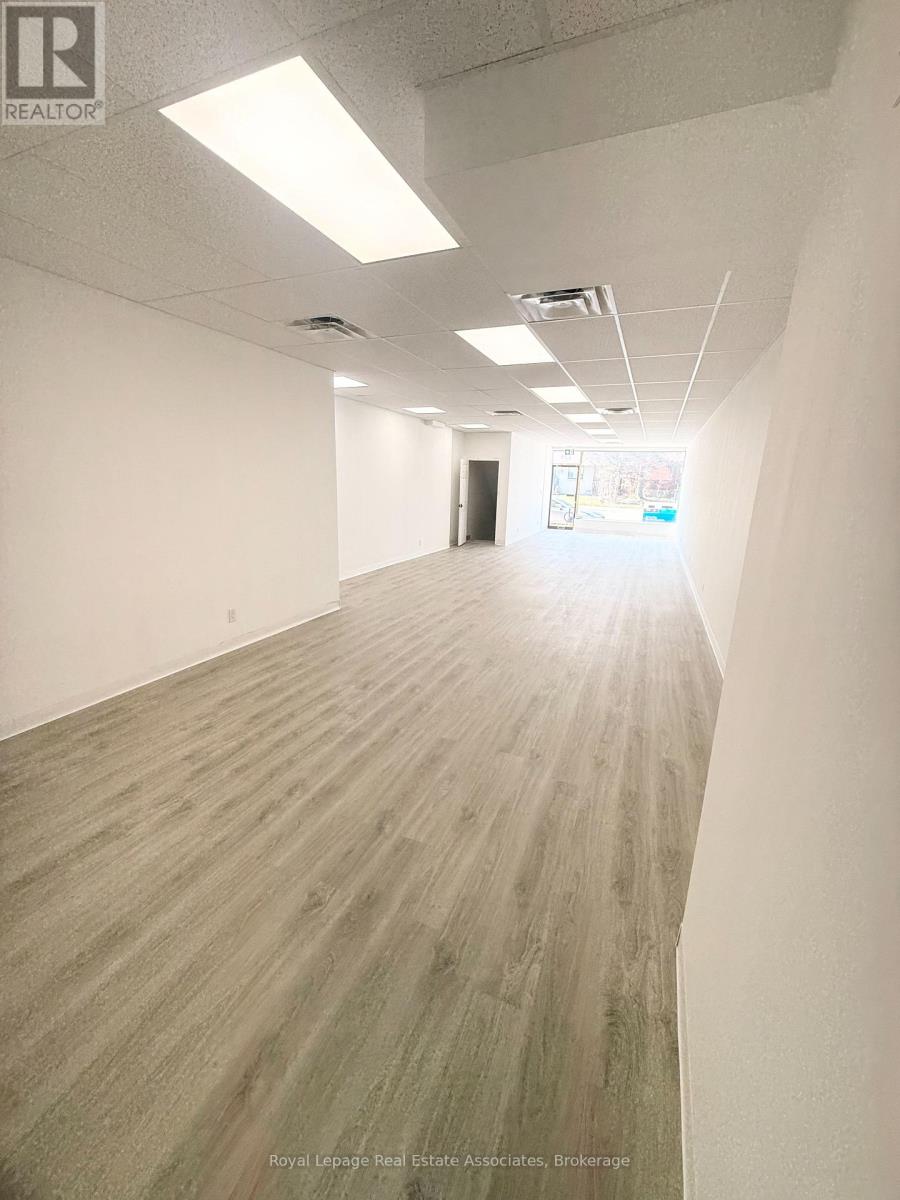 329 Lakeshore Road E, Mississauga, Ontario  L5G 1H3 - Photo 5 - W12995802