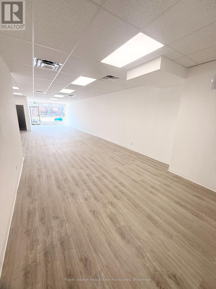 329 Lakeshore Road E, Mississauga, Ontario  L5G 1H3 - Photo 6 - W12995802