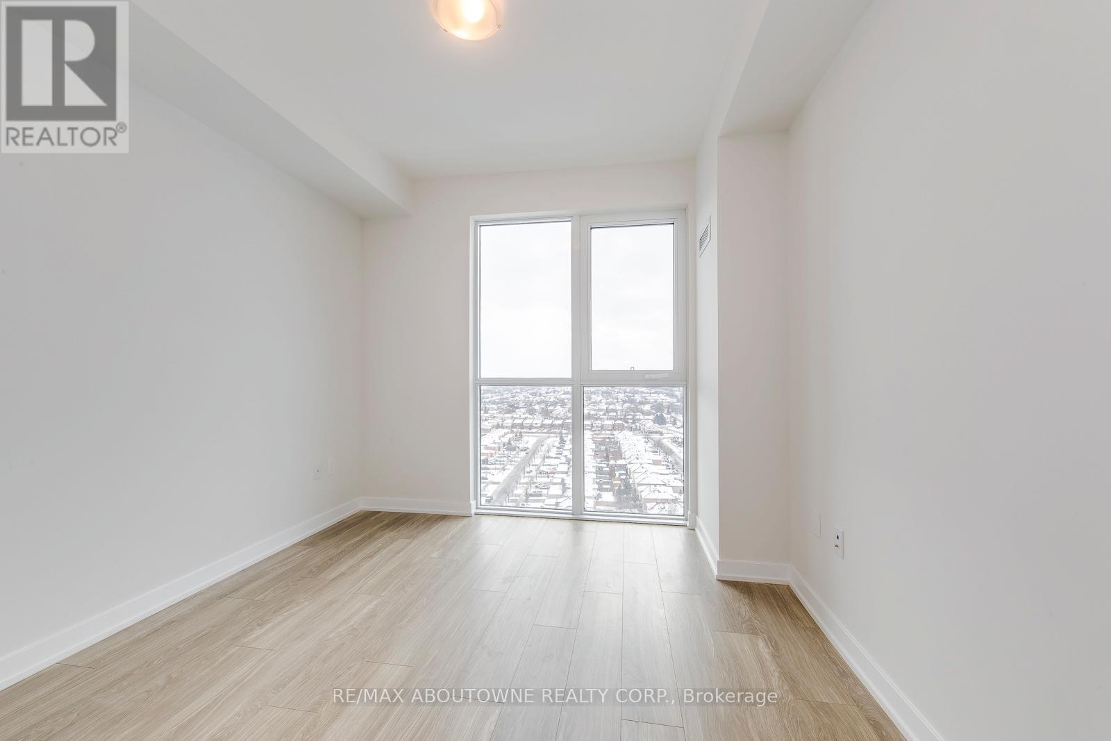 1502 - 4085 Parkside Village Drive, Mississauga, Ontario  L5B 0K8 - Photo 23 - W12995840