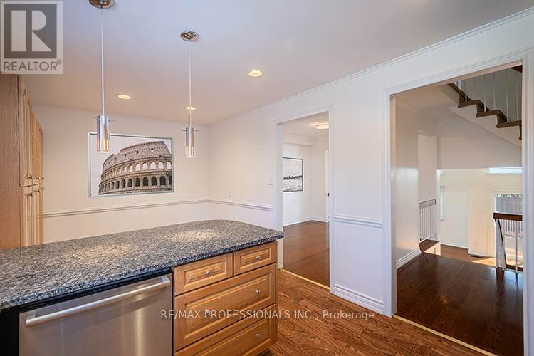 34 - 4230 Fieldgate Drive, Mississauga, Ontario  L4W 2M5 - Photo 12 - W12995852