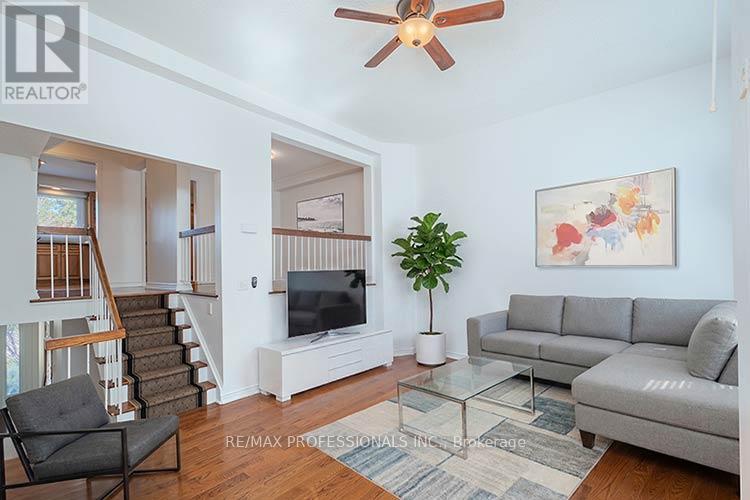 34 - 4230 Fieldgate Drive, Mississauga, Ontario  L4W 2M5 - Photo 9 - W12995852