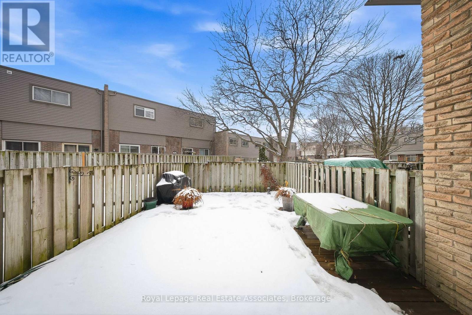 111 - 2315 Bromsgrove Road, Mississauga, Ontario  L5J 4A6 - Photo 23 - W12995866