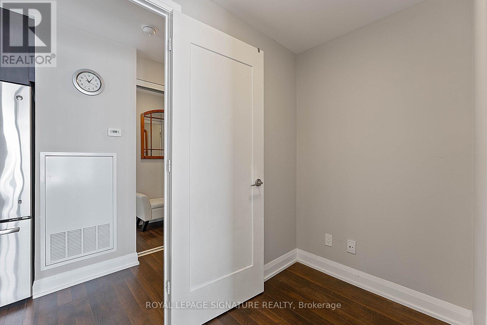 510 - 56 Annie Craig Drive, Toronto, Ontario  M8V 0C5 - Photo 17 - W12995918