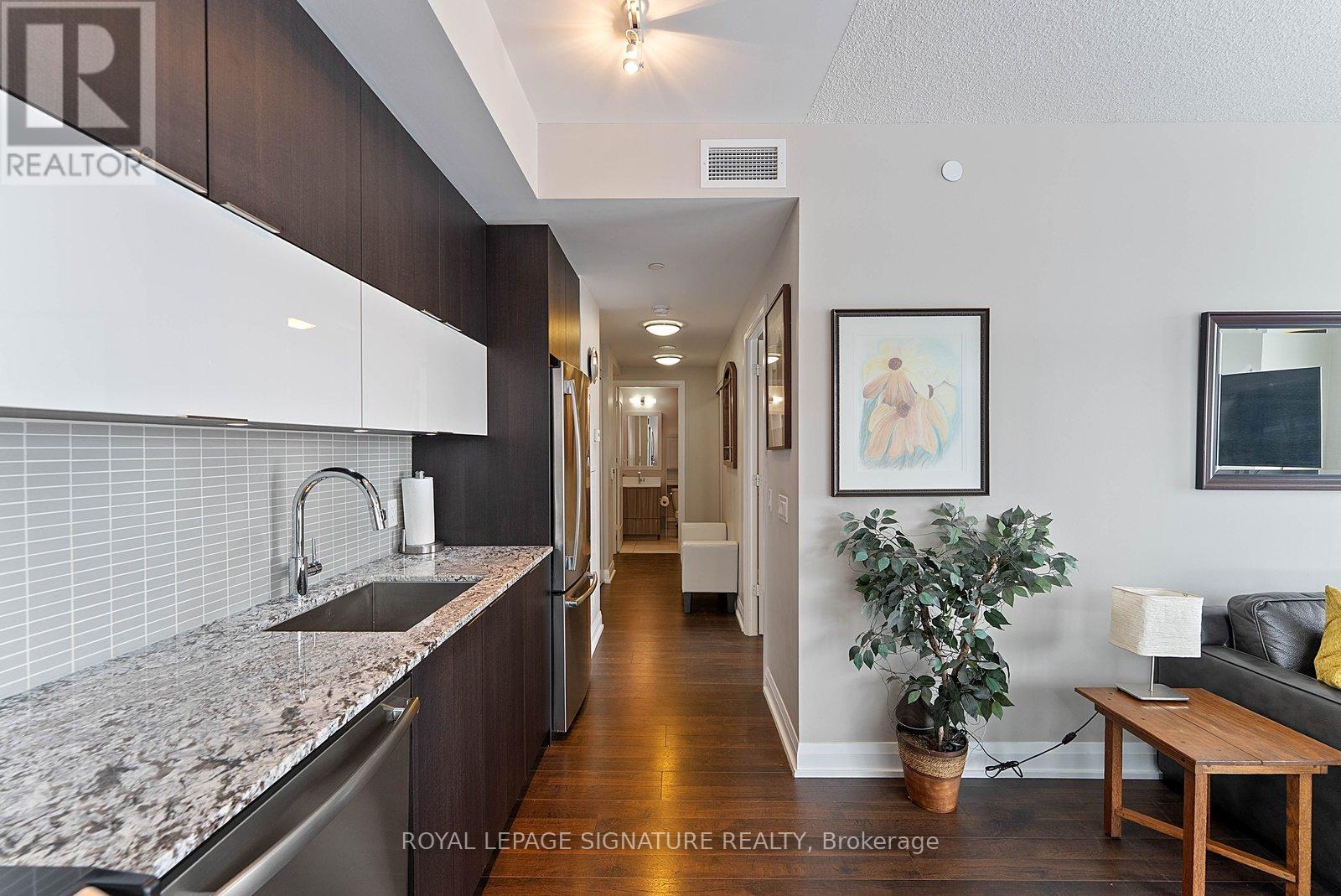 510 - 56 Annie Craig Drive, Toronto, Ontario  M8V 0C5 - Photo 4 - W12995918