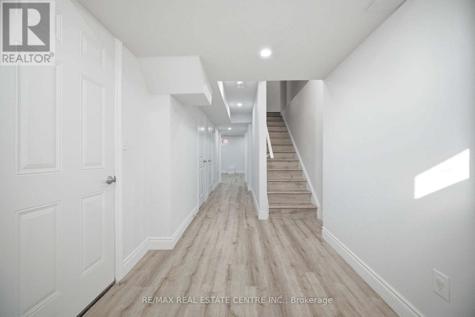 87 Bronson Terrace, Milton, Ontario  L9E 1G9 - Photo 40 - W12995948