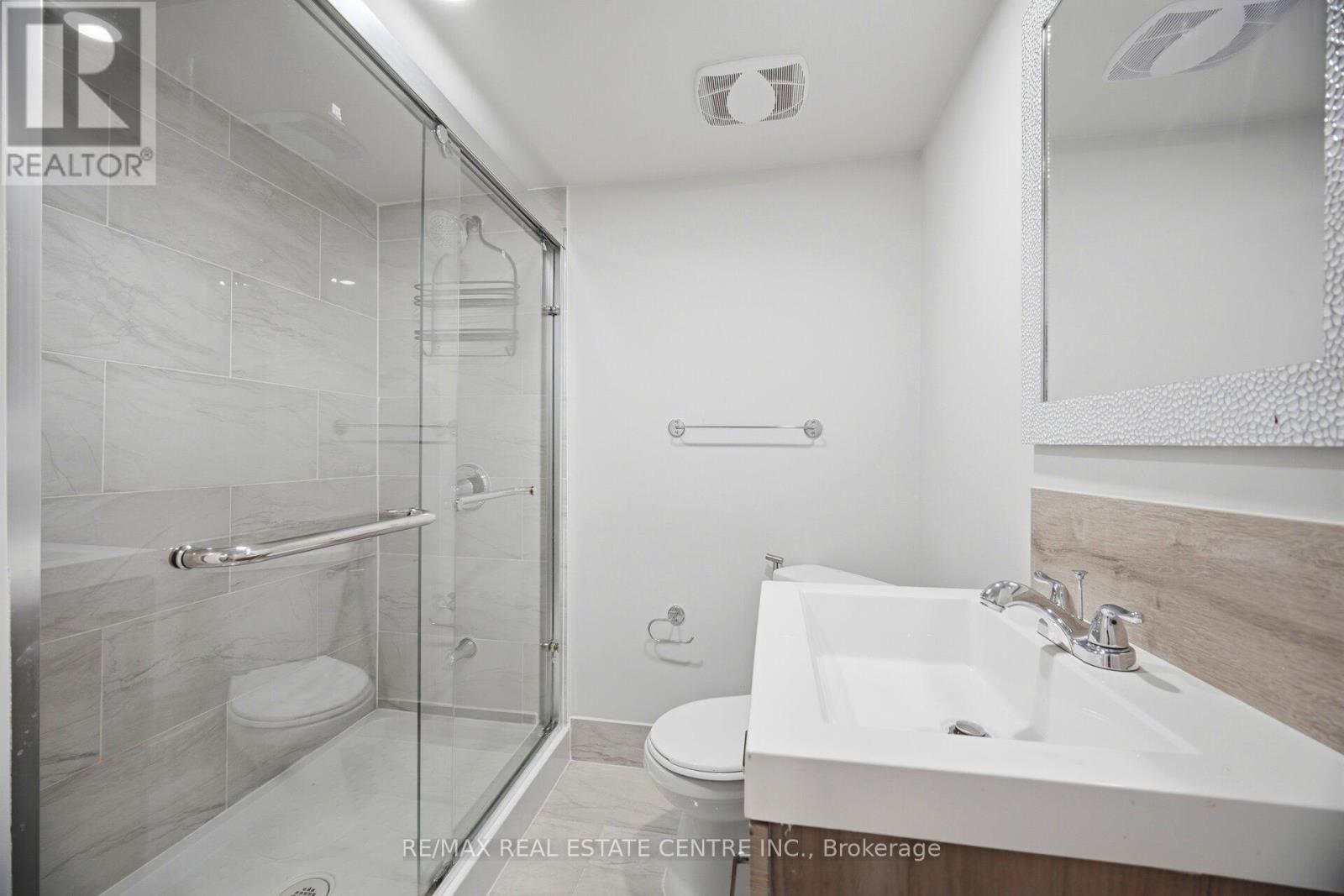 87 Bronson Terrace, Milton, Ontario  L9E 1G9 - Photo 44 - W12995948