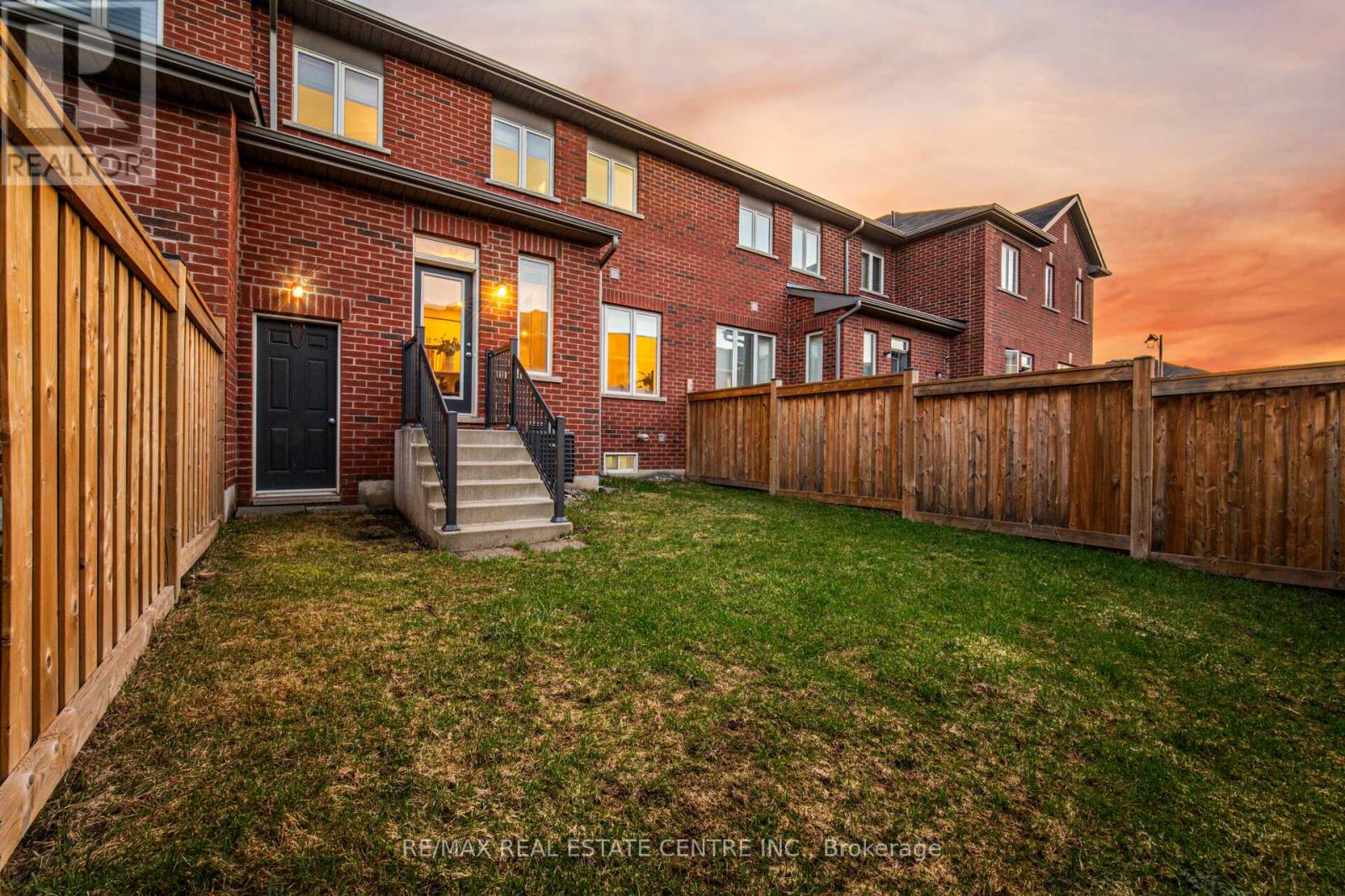 87 Bronson Terrace, Milton, Ontario  L9E 1G9 - Photo 48 - W12995948