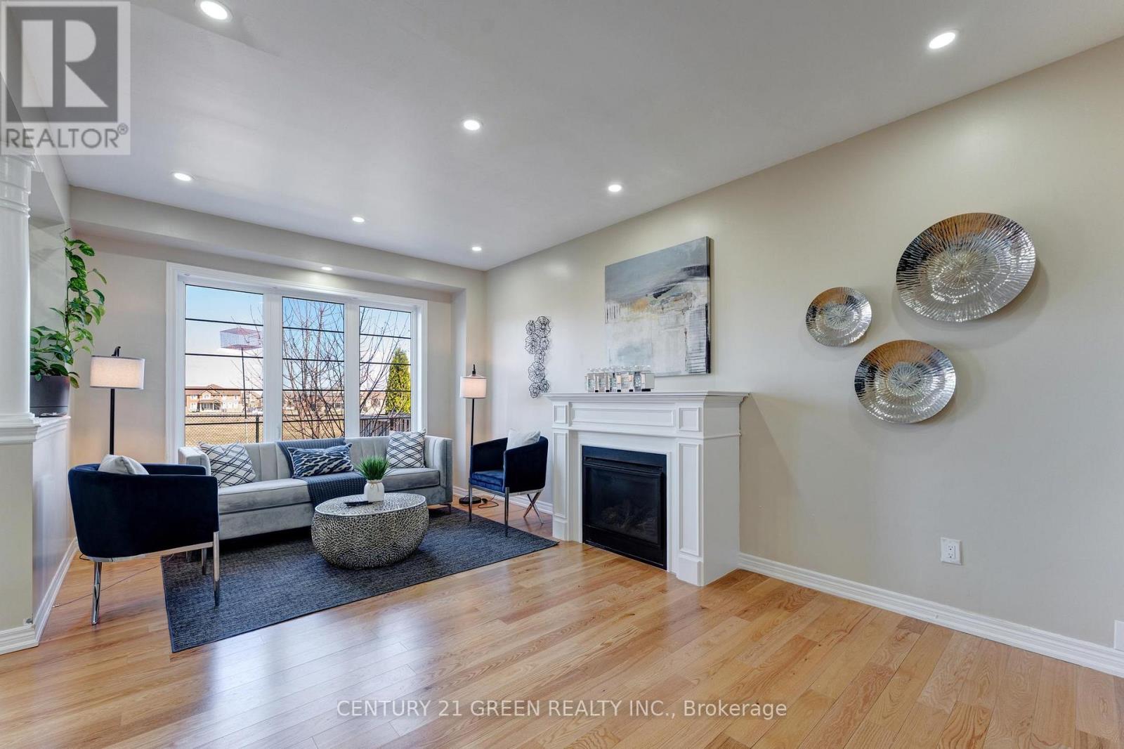 15 Hoxton Road, Brampton (Northwest Brampton), Ontario  L7A 0B6 - Photo 10 - W12995956