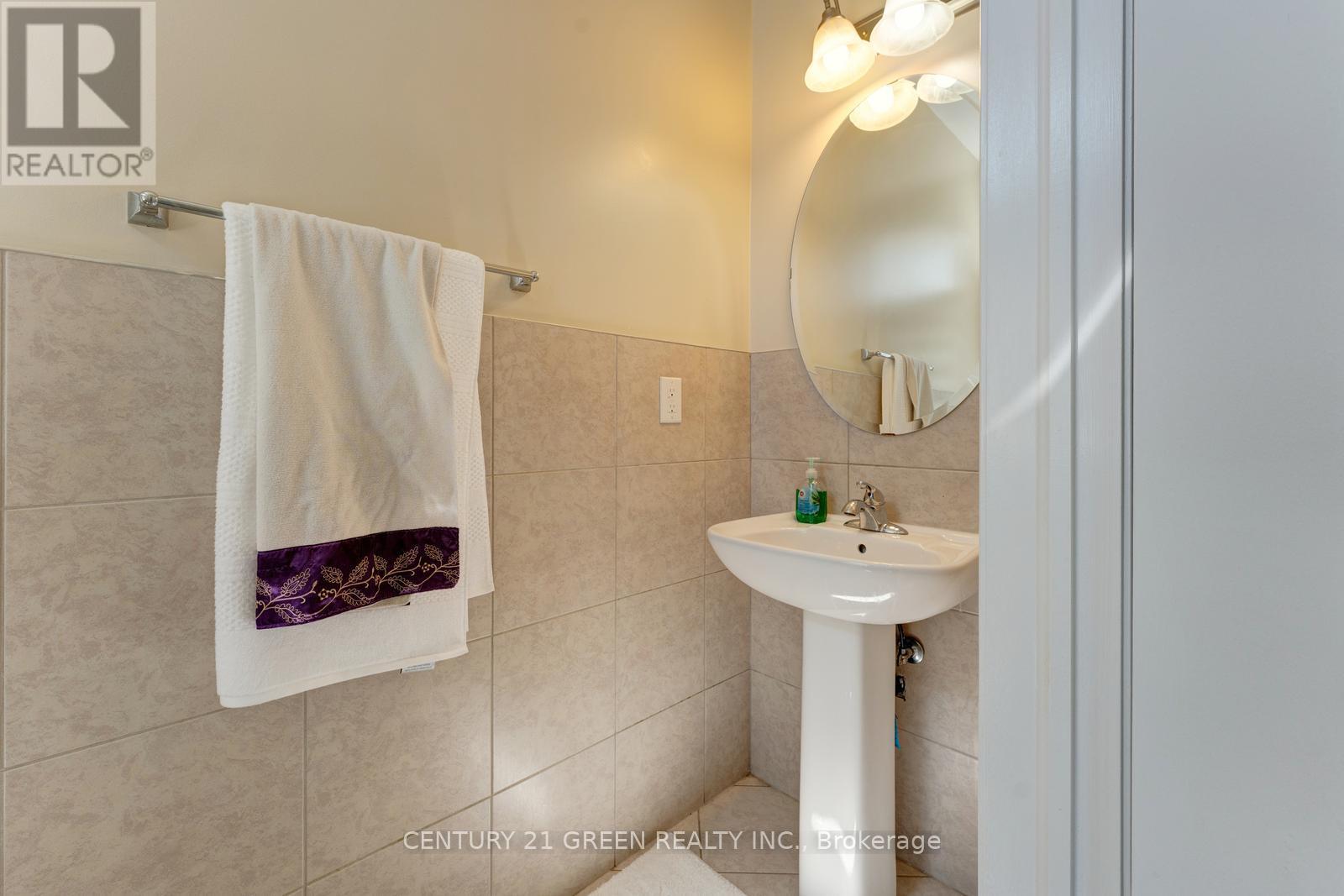 15 Hoxton Road, Brampton (Northwest Brampton), Ontario  L7A 0B6 - Photo 19 - W12995956