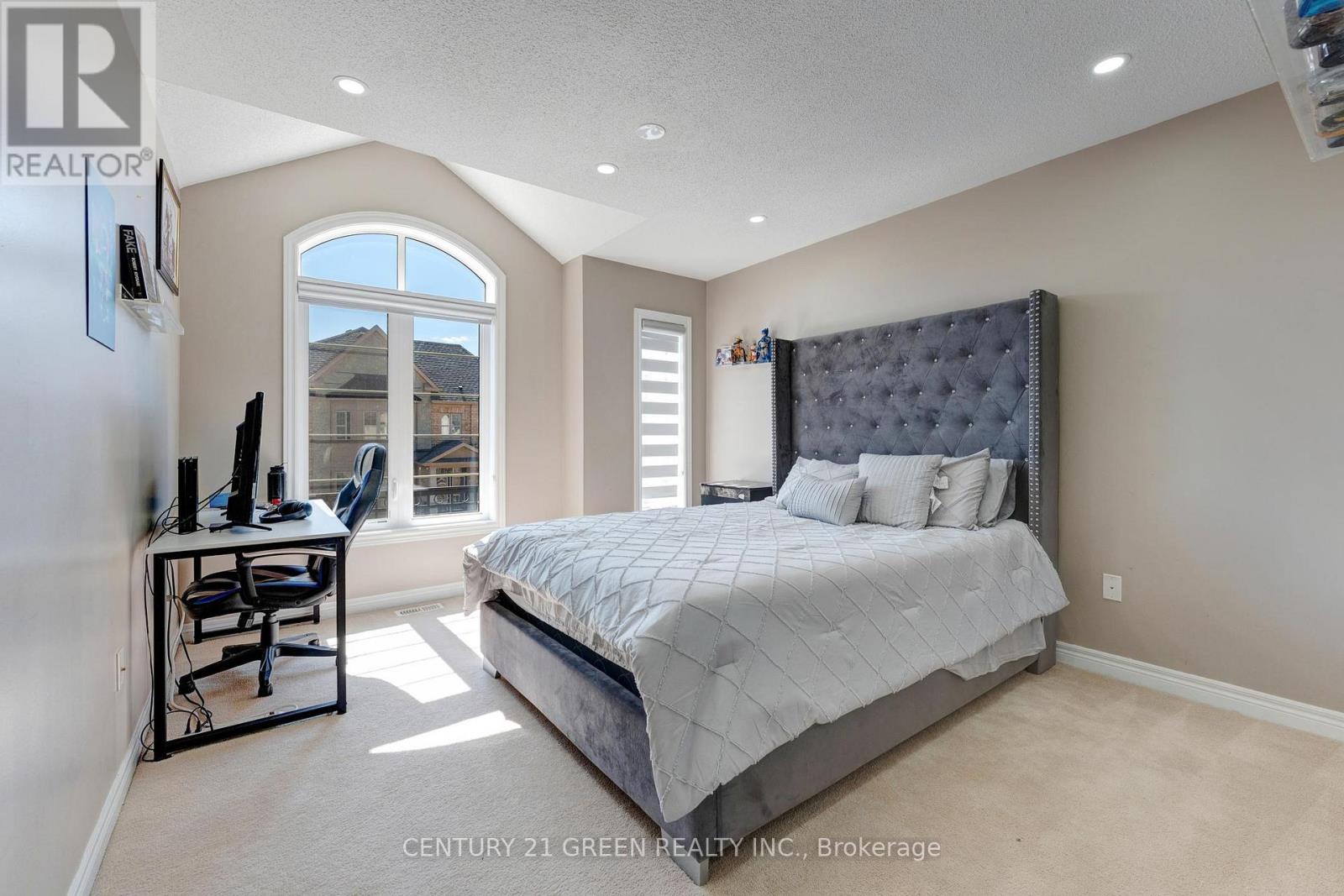 15 Hoxton Road, Brampton (Northwest Brampton), Ontario  L7A 0B6 - Photo 34 - W12995956