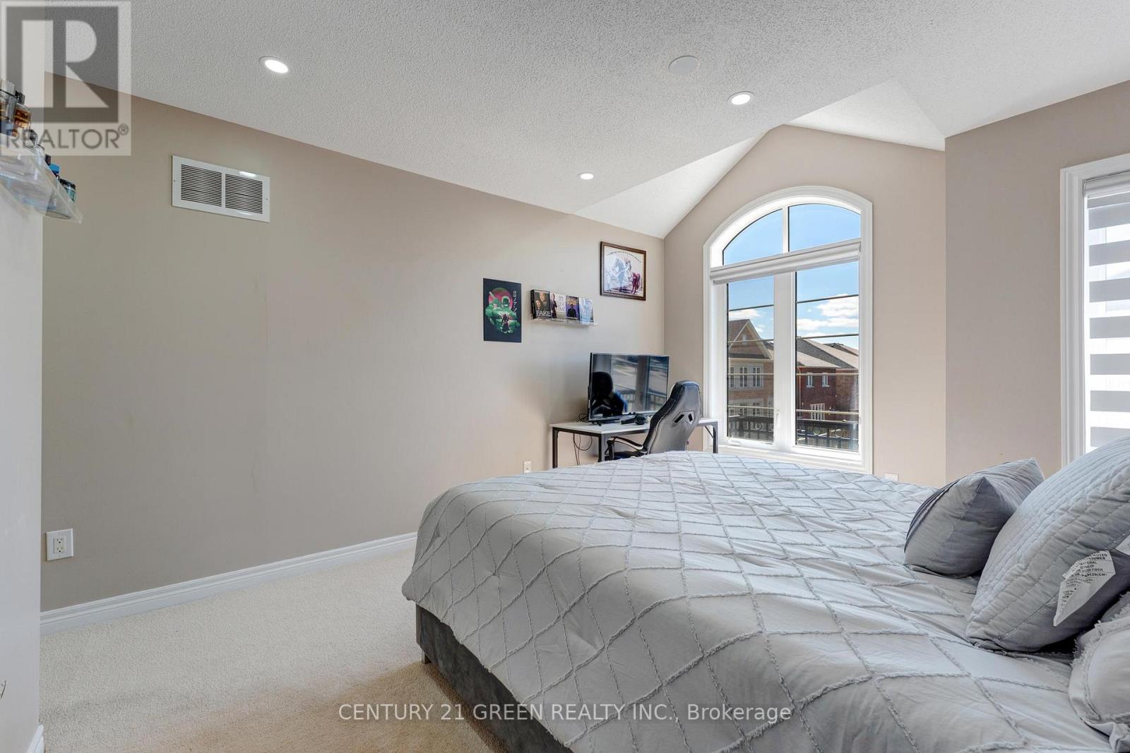 15 Hoxton Road, Brampton (Northwest Brampton), Ontario  L7A 0B6 - Photo 35 - W12995956