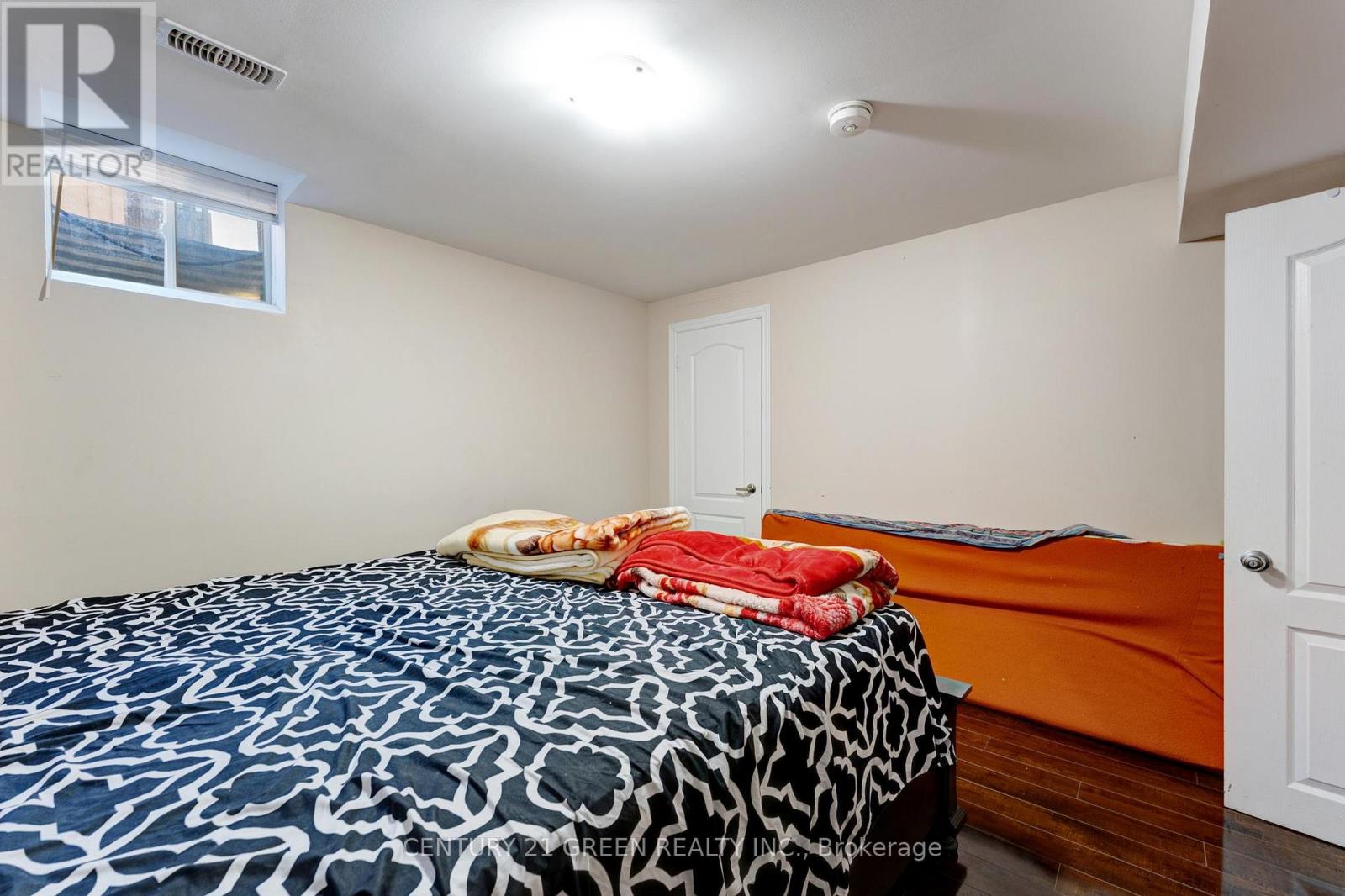 15 Hoxton Road, Brampton (Northwest Brampton), Ontario  L7A 0B6 - Photo 42 - W12995956