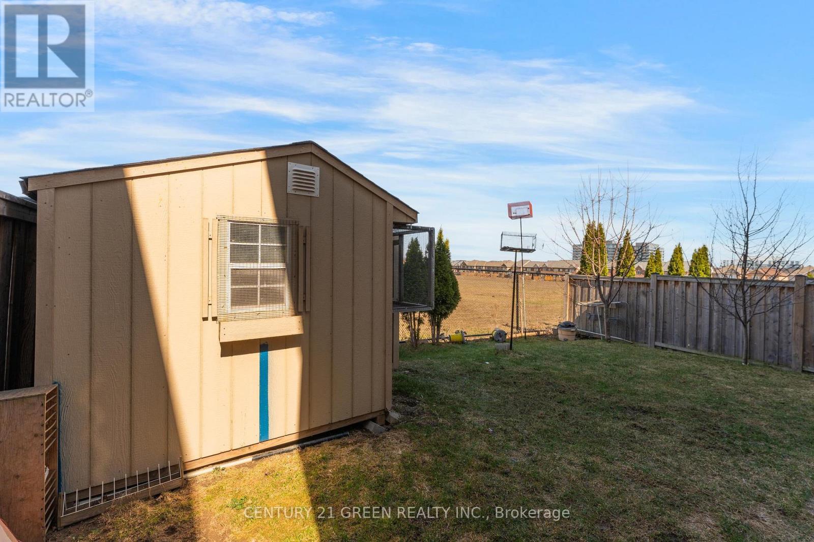 15 Hoxton Road, Brampton (Northwest Brampton), Ontario  L7A 0B6 - Photo 46 - W12995956