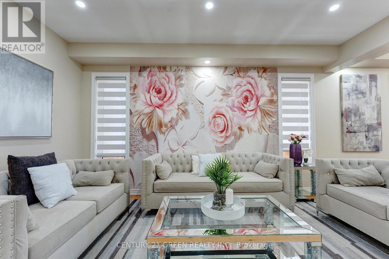 15 Hoxton Road, Brampton (Northwest Brampton), Ontario  L7A 0B6 - Photo 6 - W12995956