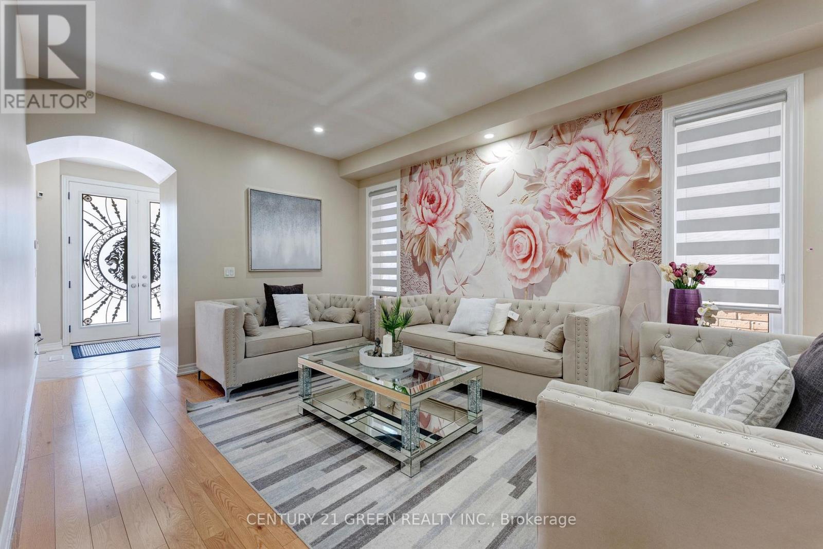 15 Hoxton Road, Brampton (Northwest Brampton), Ontario  L7A 0B6 - Photo 7 - W12995956