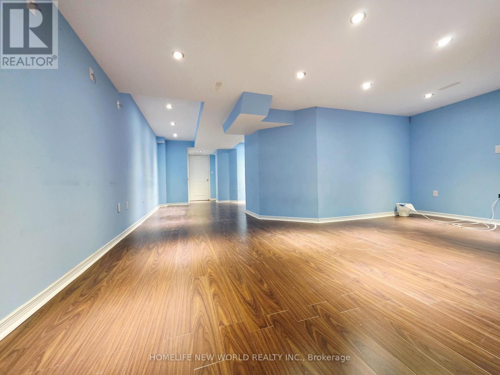 357 Bur Oak Avenue, Markham (Berczy), Ontario  L6C 2V2 - Photo 34 - N12952848