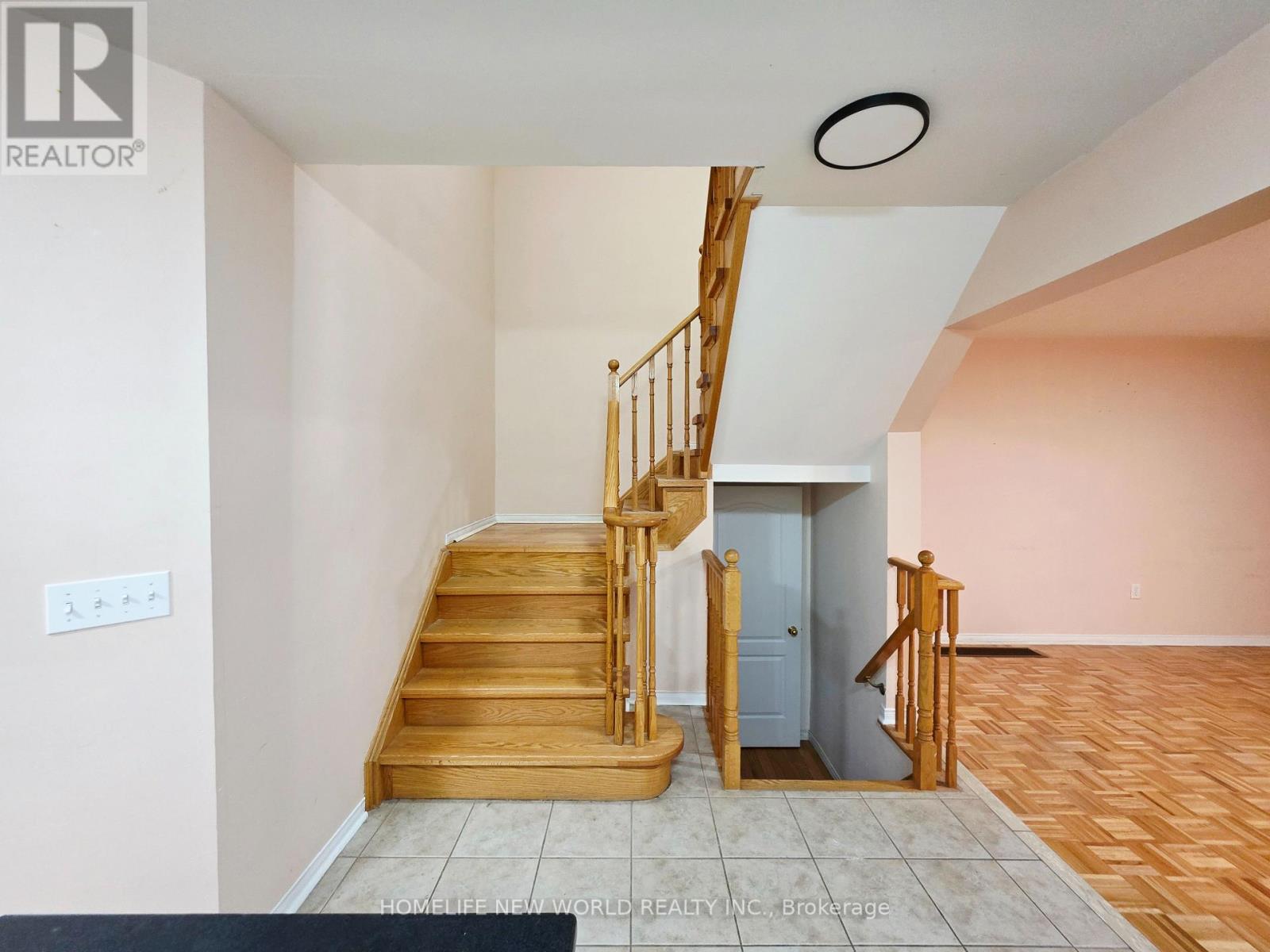 357 Bur Oak Avenue, Markham (Berczy), Ontario  L6C 2V2 - Photo 19 - N12952848