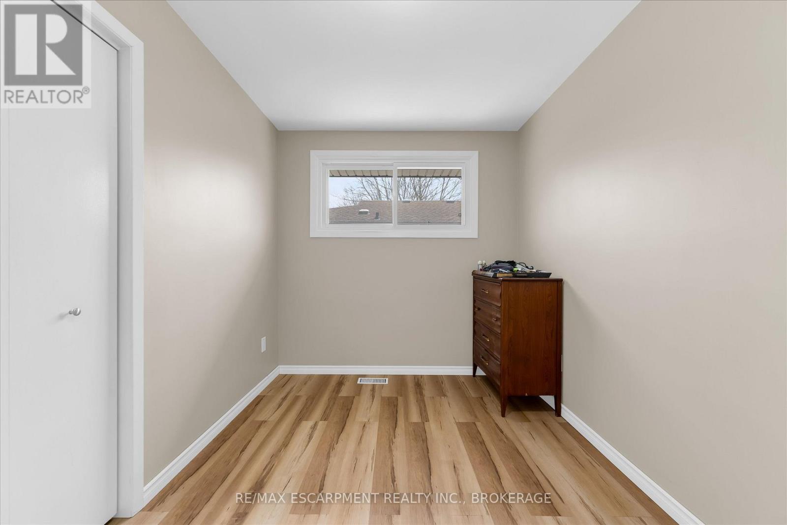 7506 Jubilee Drive, Niagara Falls, Ontario  L2G 7J5 - Photo 18 - X12995546