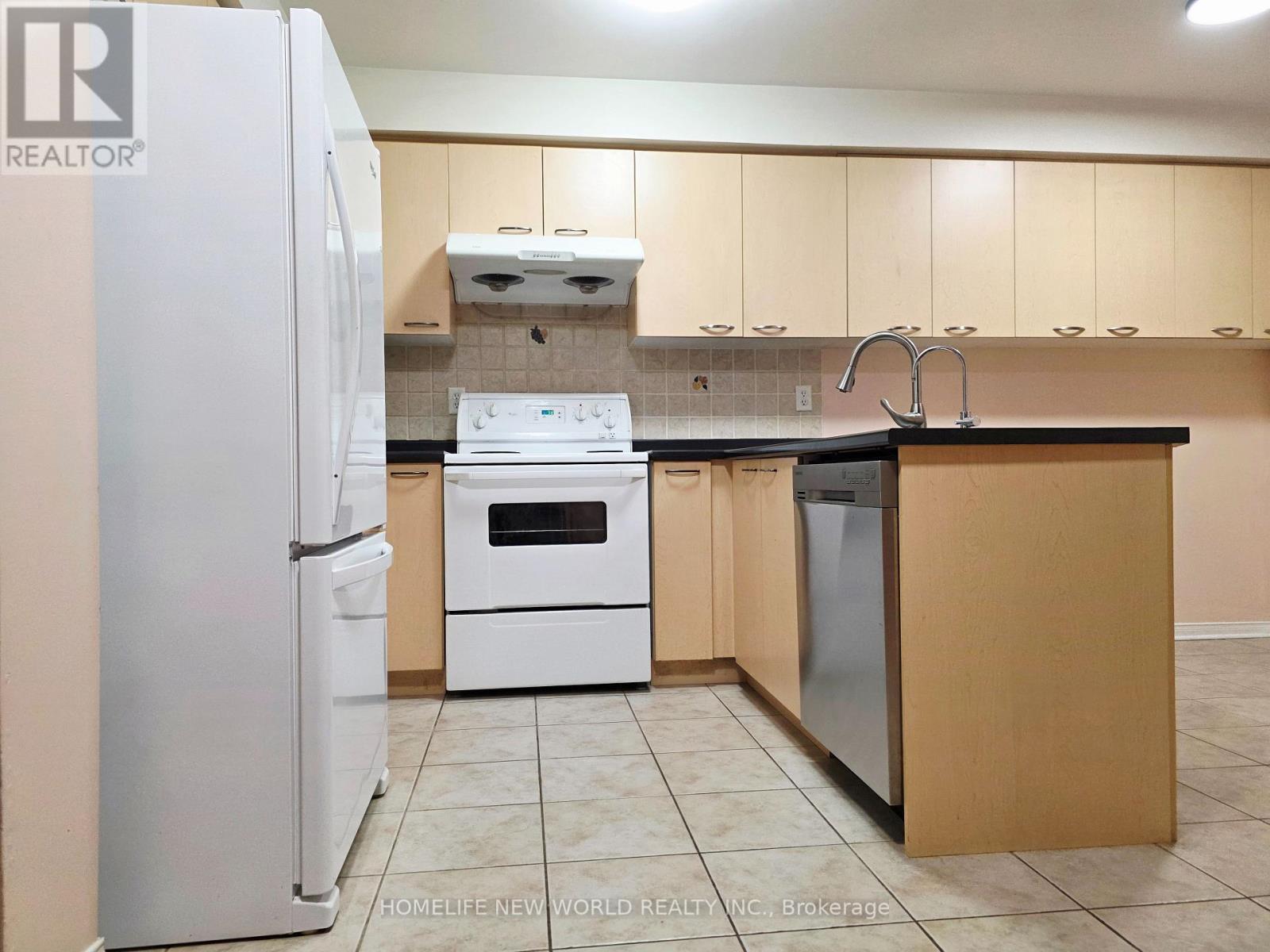 357 Bur Oak Avenue, Markham (Berczy), Ontario  L6C 2V2 - Photo 23 - N12952848