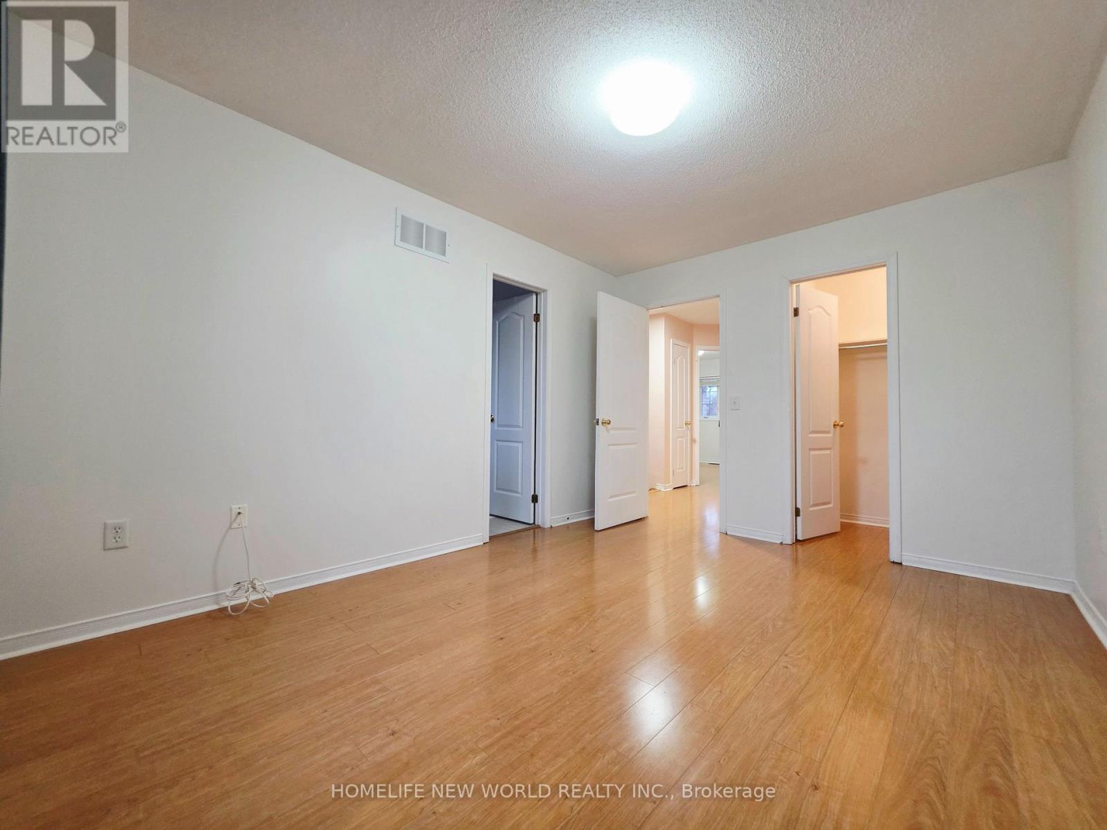 357 Bur Oak Avenue, Markham (Berczy), Ontario  L6C 2V2 - Photo 4 - N12952848