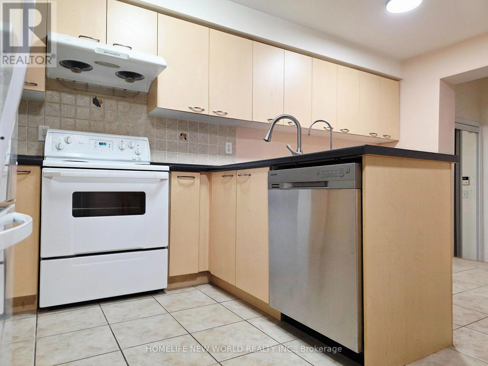 357 Bur Oak Avenue, Markham (Berczy), Ontario  L6C 2V2 - Photo 24 - N12952848