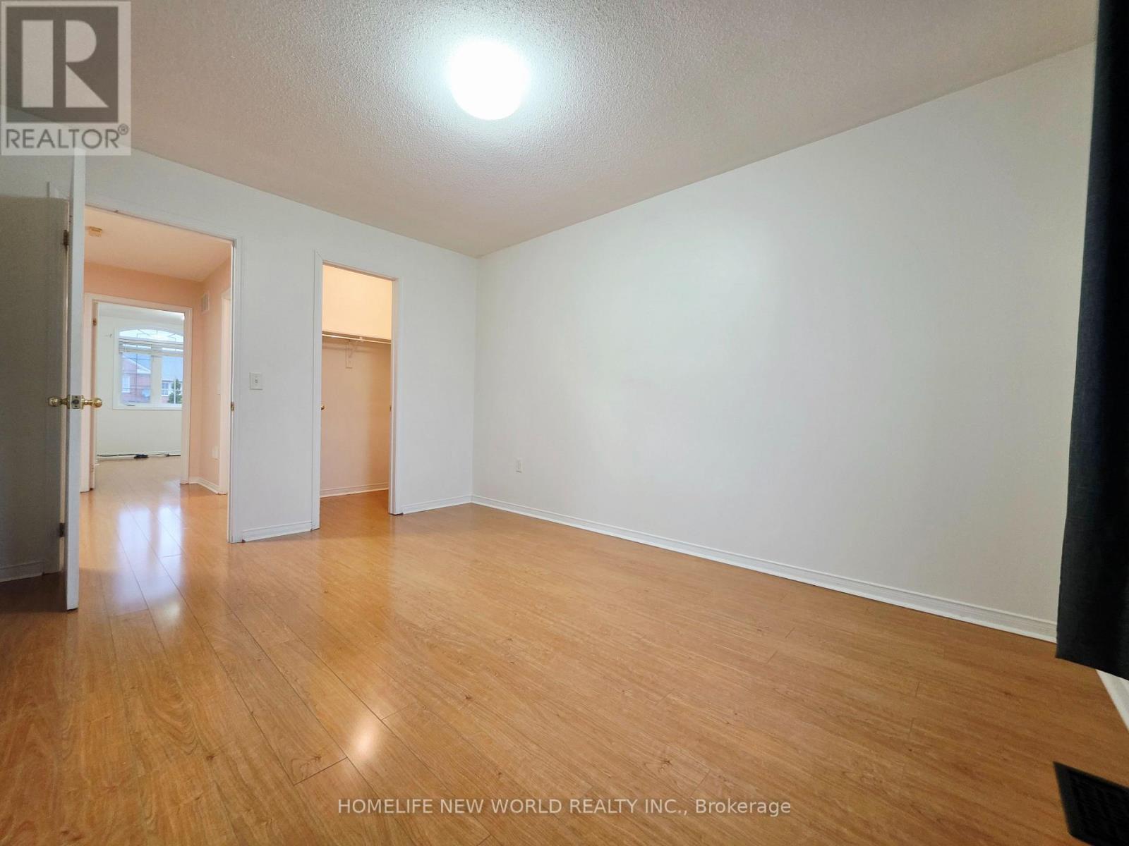 357 Bur Oak Avenue, Markham (Berczy), Ontario  L6C 2V2 - Photo 5 - N12952848