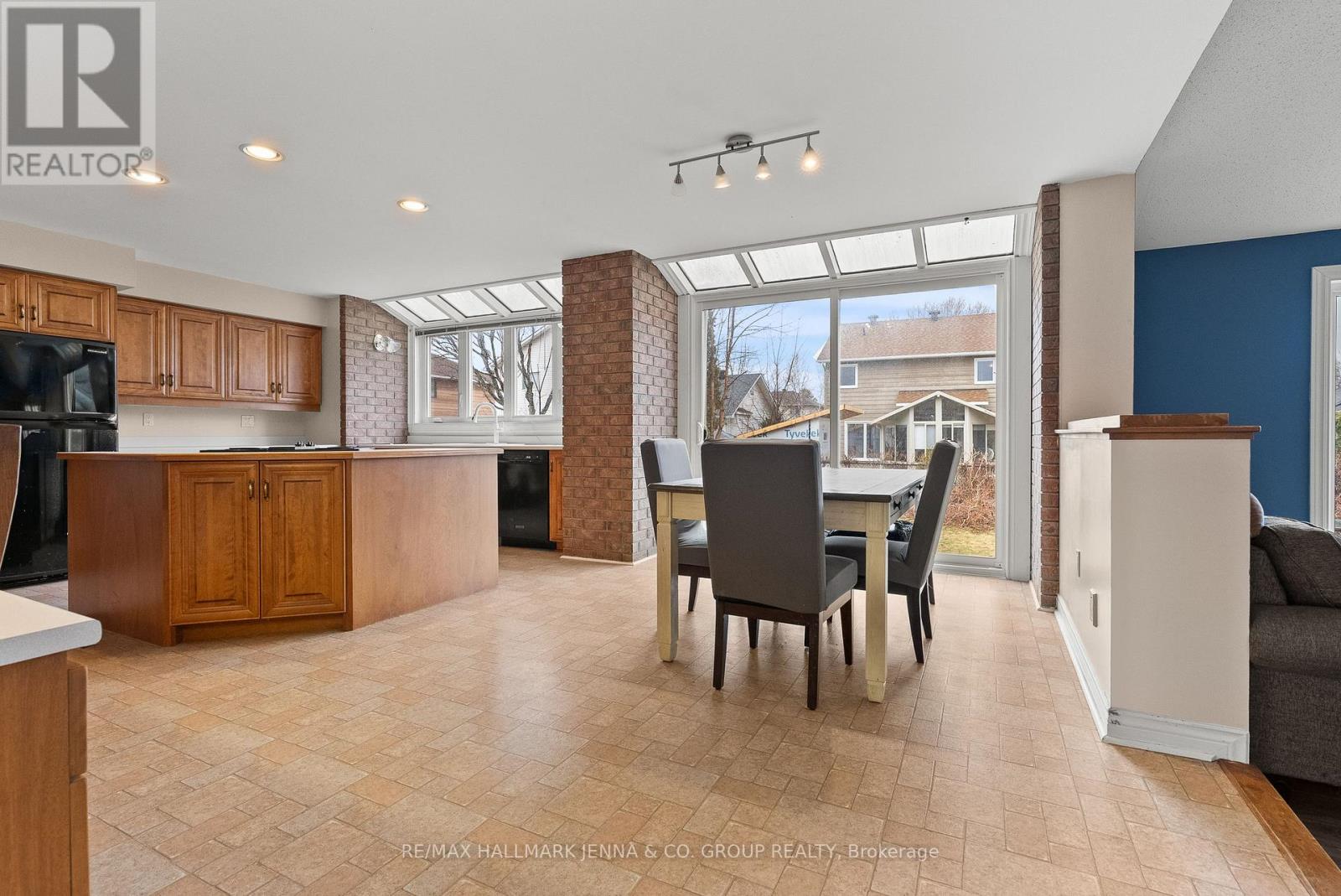 14 Holly Ridge, Ottawa, Ontario K2S 1C9 - Photo 15 - X12995968