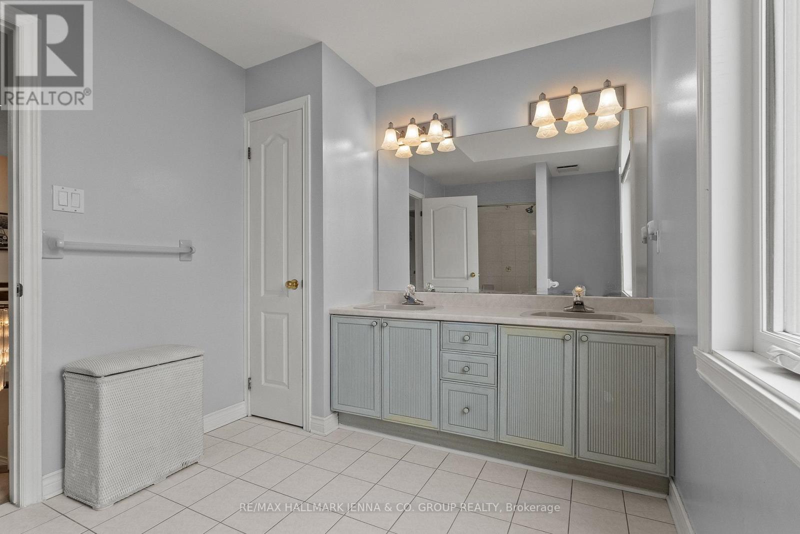 14 Holly Ridge, Ottawa, Ontario K2S 1C9 - Photo 29 - X12995968