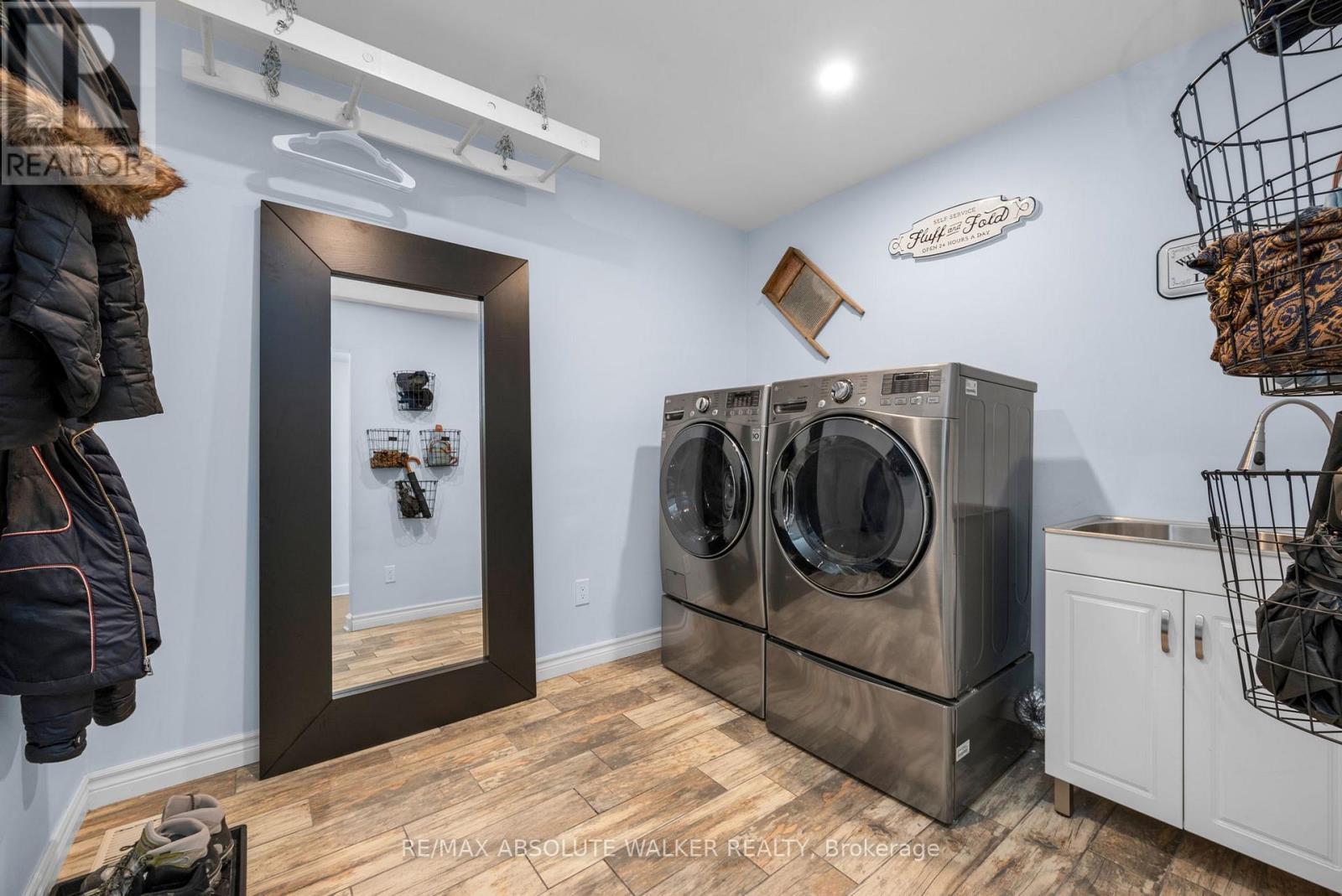 21 Pattermead Crescent, Ottawa, Ontario  K1V 0A1 - Photo 17 - X12996110